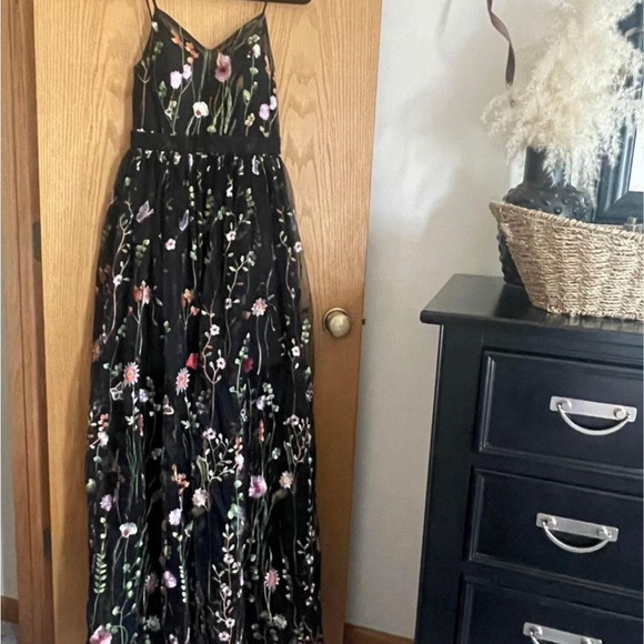 Prom Dress - size 0/2 - Picture 4 of 5